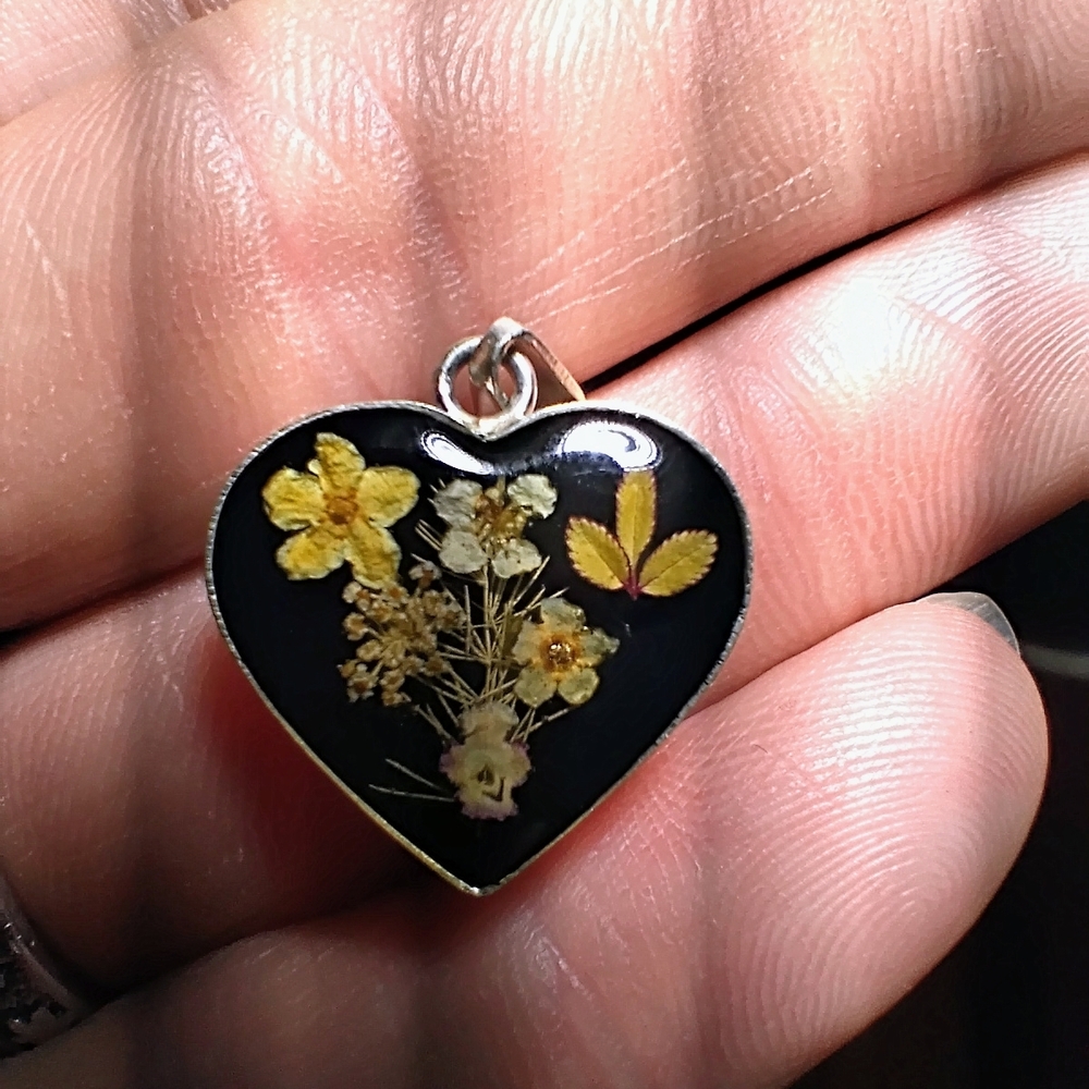 Black and Yellow Floral Heart Pendant Necklace